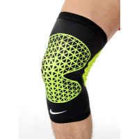 Бандаж на колено Nike Pro Combat Knee Sleeve M Black/Volt
