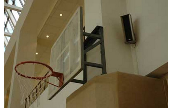 Ферма для тренировочного баскетбольного щита Atlet вынос 0,5 м IMP-B0.5 600_380