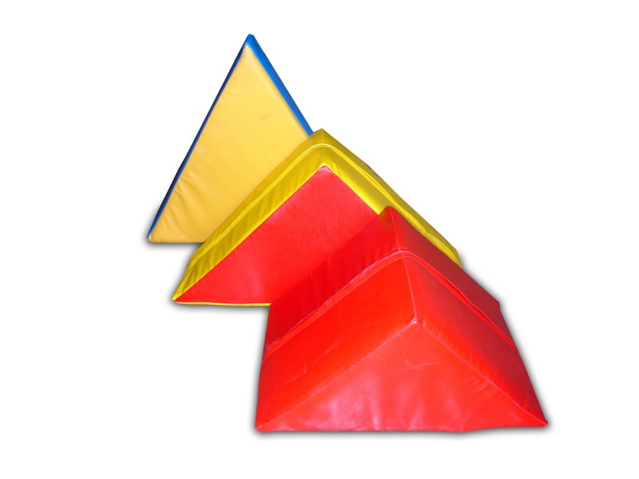Треугольник 40х40х40см (поролон, винилискожа) ФСИ 9120 933_700