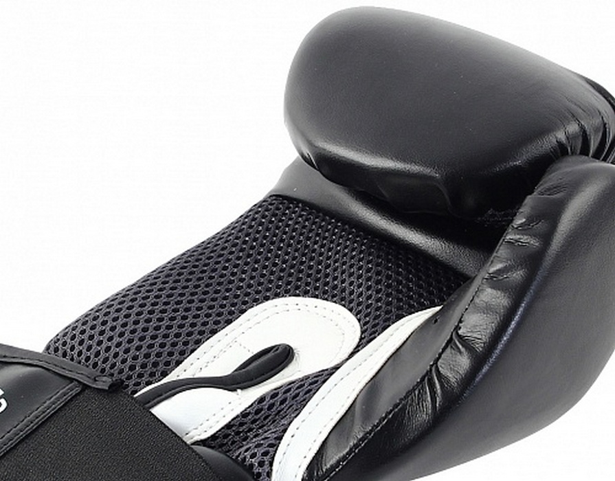 Боксерские перчатки Jabb JE-4082/Eu 42 черный 8oz 895_700