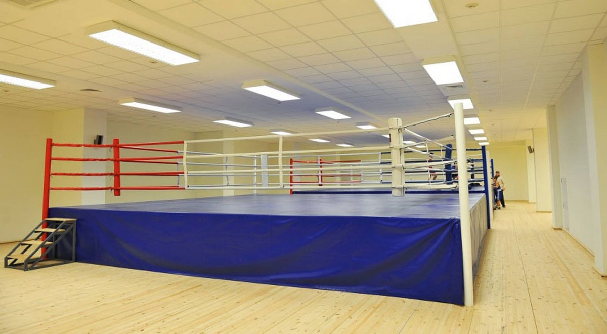 Боксерский ринг на помосте 1 м Totalbox размер по канатам 5×5 м РП 5-1 1200_660